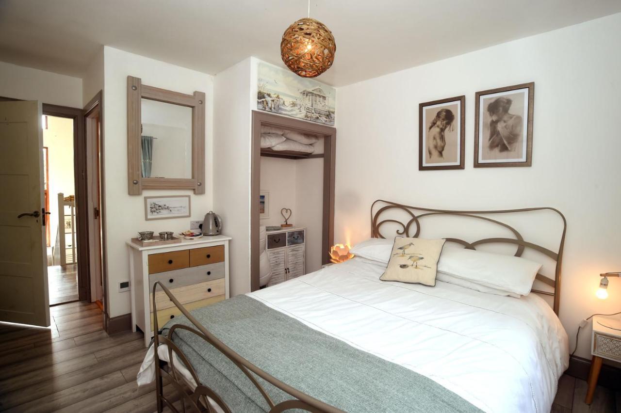 Bed and Breakfast Skye Photo Centre Camastianavaig Esterno foto